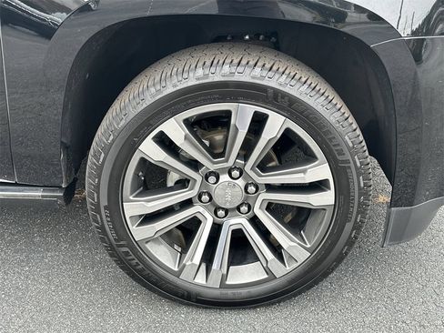 Used 2017 GMC Yukon Denali w/ Open Road Package image 12