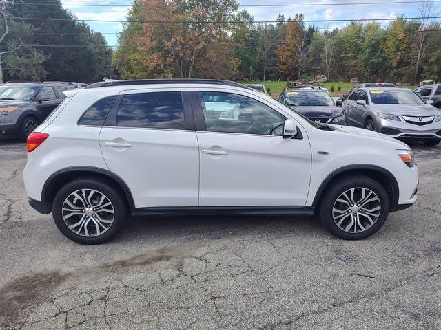 Used 2017 Mitsubishi Outlander Sport AWD image 2