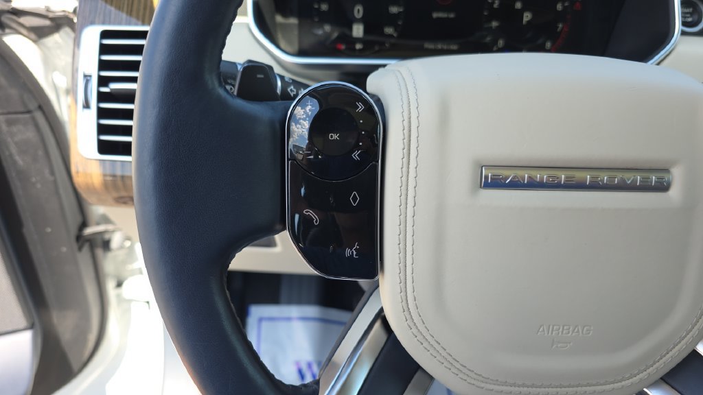 Used 2019 Land Rover Range Rover HSE AWD/4WD image 16