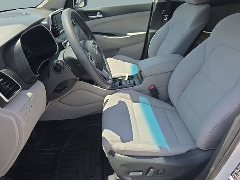 Used 2019 Hyundai Tucson Value FWD image 11