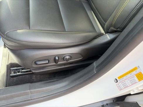 Used 2024 Chevrolet Trax ACTIV w/ Sunroof Package FWD image 14