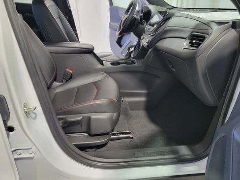 Certified 2022 Chevrolet Equinox RS w/ RS Leather Package image 31