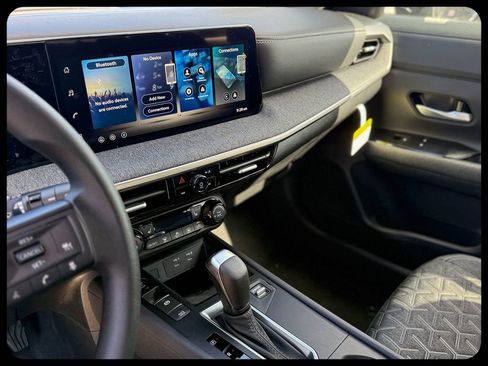 New 2026 Nissan Kicks SV image 22