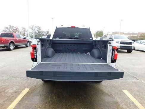 Used 2023 Ford F150 Lightning XLT image 18