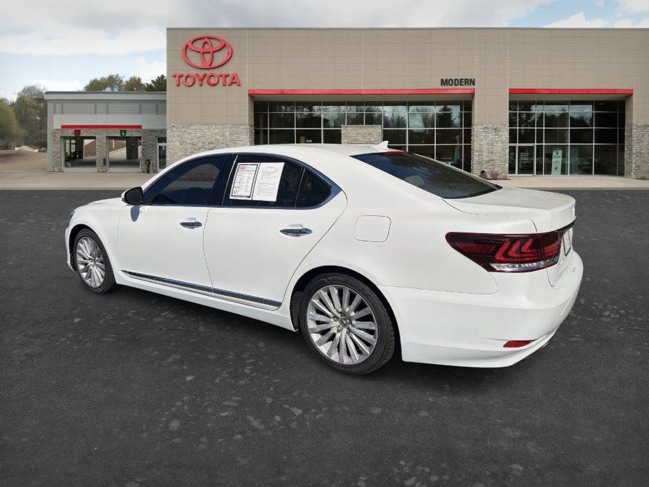 Used 2013 Lexus LS 460 w/ Comfort Pkg RWD image 6
