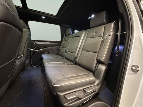 Used 2026 Cadillac Escalade ESV Sport AWD/4WD image 31