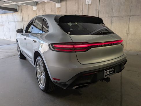 Used 2025 Porsche Macan image 3