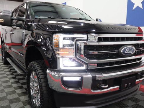 Used 2021 Ford F250 Lariat w/ Lariat Ultimate Package AWD/4WD image 29