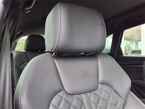 Used 2023 Audi SQ5 Premium Plus w/ Premium Plus Package image 15