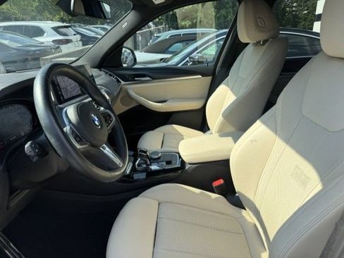 Used 2024 BMW X3 xDrive30i w/ Premium Package AWD/4WD image 3