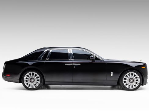 Used 2019 Rolls-Royce Phantom Sedan image 7