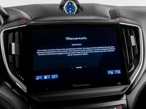 Used 2023 Maserati Ghibli Modena Q4 image 43