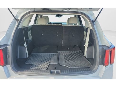 Used 2025 Kia Sorento S w/ Panoramic Sunroof Package FWD image 28
