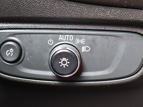 Used 2022 Chevrolet Equinox LT FWD image 41