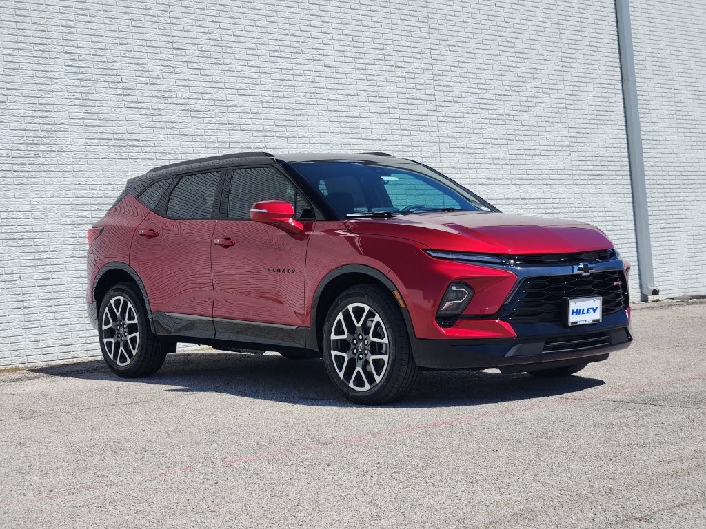 New 2026 Chevrolet Blazer RS FWD image 2