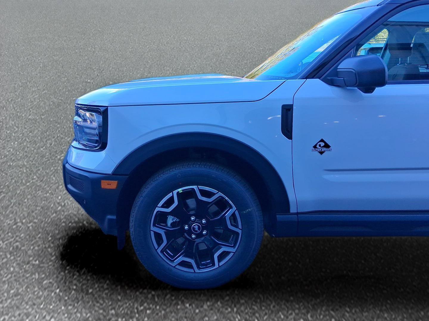 New 2026 Ford Bronco Sport Outer Banks w/ Outer Banks Tech Package+ AWD/4WD image 8