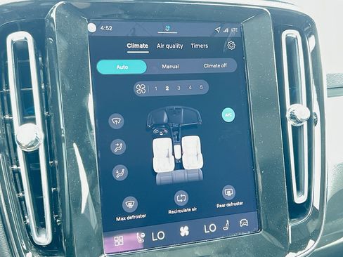 New 2026 Volvo XC40 B5 Plus w/ Protection Package Premier image 21