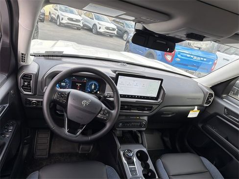 New 2025 Ford Bronco Sport Outer Banks w/ Sasquatch Outer Banks Package image 13