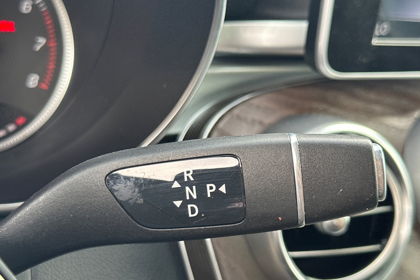 Used 2019 Mercedes-Benz GLC 300 4MATIC image 22