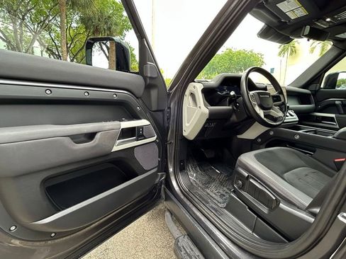 Used 2022 Land Rover Defender 110 S AWD/4WD image 15