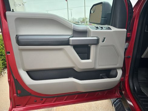 Used 2020 Ford F150 XLT w/ Equipment Group 302A Luxury image 11