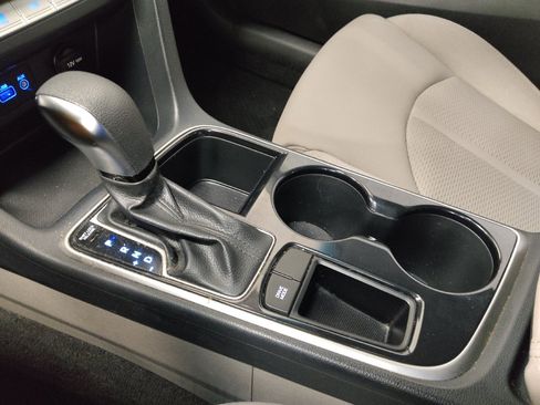 Used 2018 Hyundai Sonata SE FWD image 26