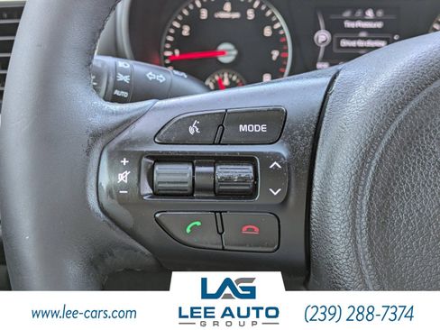 Used 2017 Kia Sorento FWD w/ LX Convenience Package image 21