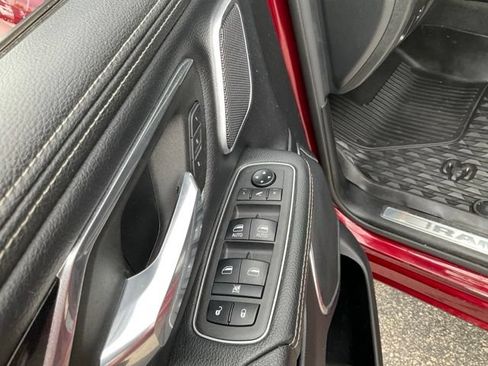 Used 2021 RAM 1500 Laramie AWD/4WD image 8