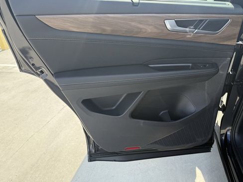 New 2026 Volkswagen Atlas SE image 22