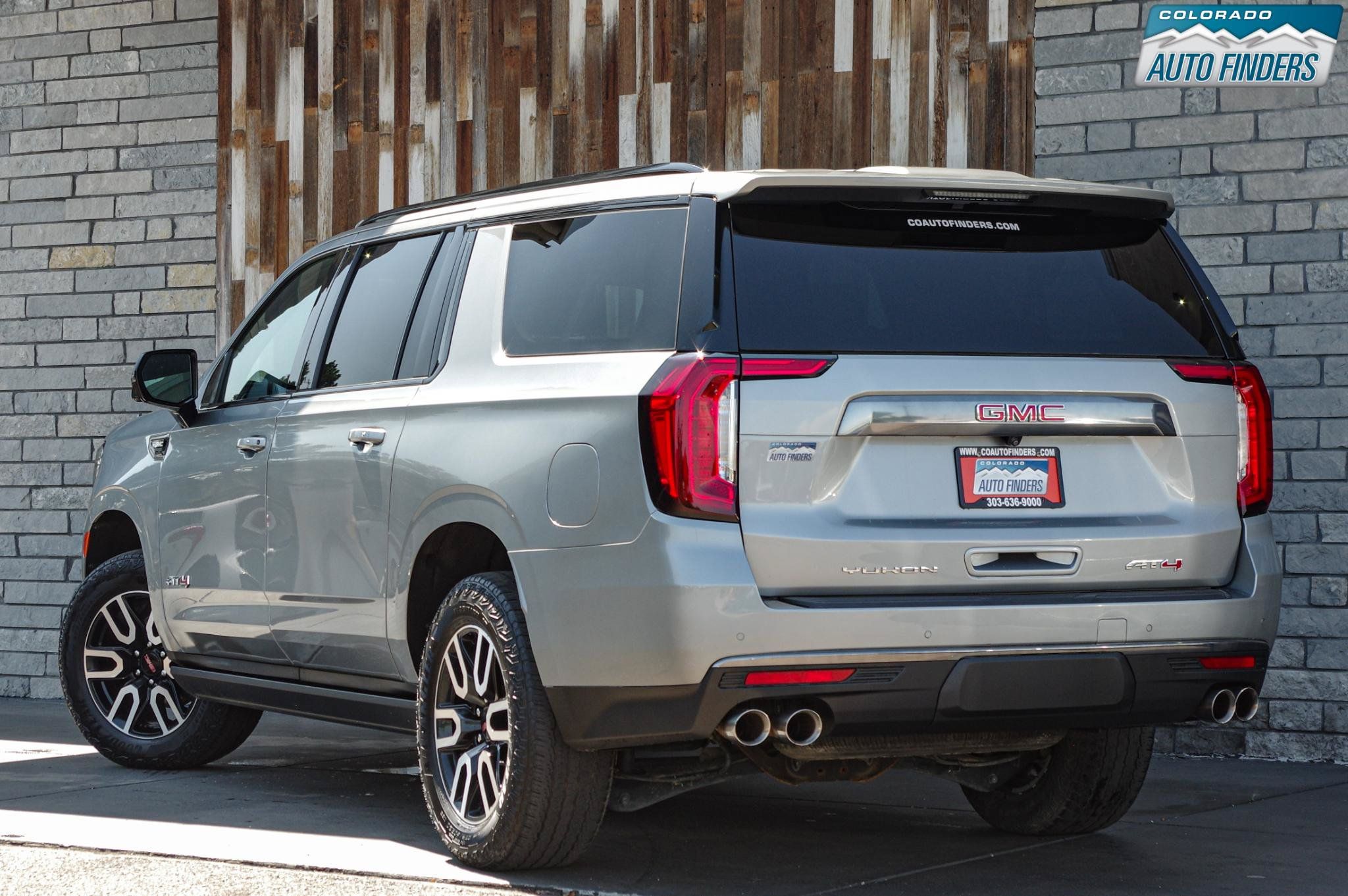 Used 2023 GMC Yukon XL AT4 w/ AT4 Premium Plus Package AWD/4WD image 4
