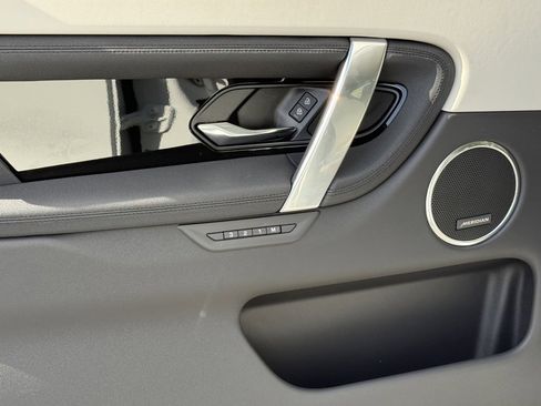 New 2025 Land Rover Discovery Sport S image 11