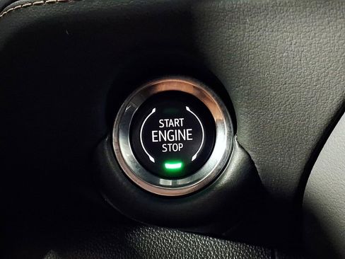 Used 2025 Chevrolet Tahoe Premier RWD image 15
