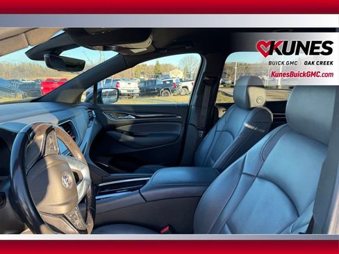 Used 2022 Buick Enclave Premium w/ LPO, Touring Package image 13
