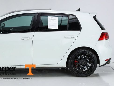 Used 2017 Volkswagen GTI SE FWD image 42