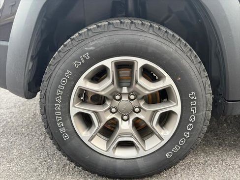 Certified 2021 Jeep Cherokee Trailhawk image 27