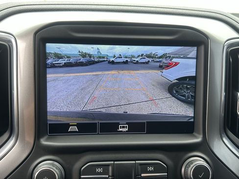 Used 2021 Chevrolet Silverado 1500 LT Trail Boss w/ Convenience Package II AWD/4WD image 39