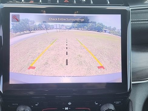 Certified 2022 Jeep Grand Cherokee L Limited AWD/4WD image 8