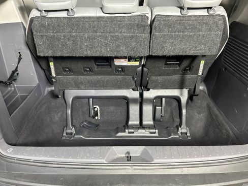 Used 2024 Toyota Sienna XLE image 18