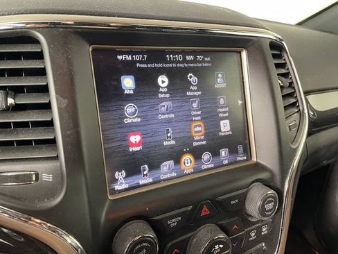 Used 2016 Jeep Grand Cherokee Laredo 75th Anniversary AWD/4WD image 7