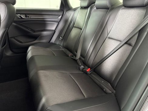 Used 2020 Honda Accord Sport image 11
