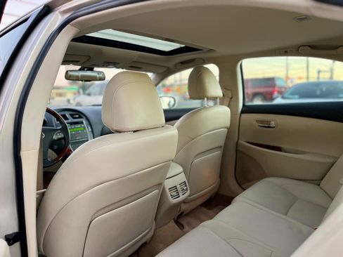 Used 2011 Lexus ES 350 image 4