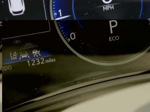 Used 2026 Lexus NX 350 AWD w/ Accessory Package (2T) image 4