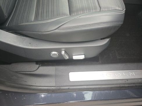 Certified 2024 Lincoln Nautilus Reserve w/ Equipment Group 202A image 29