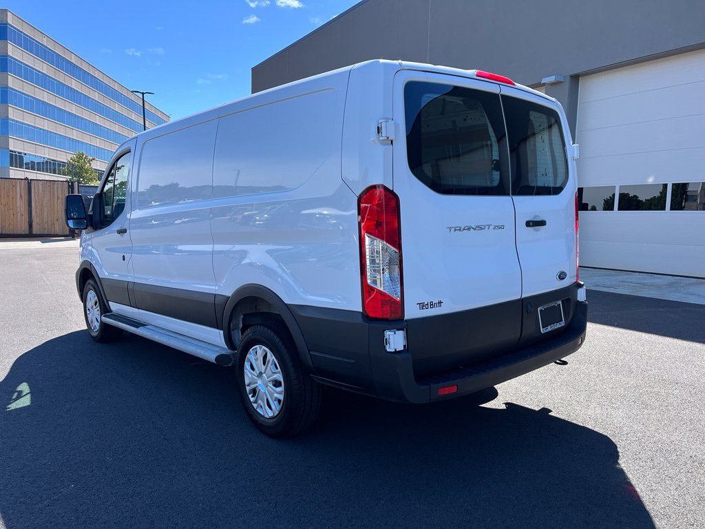 Used 2025 Ford Transit 250 Low Roof w/ Exterior Upgrade Package RWD image 5