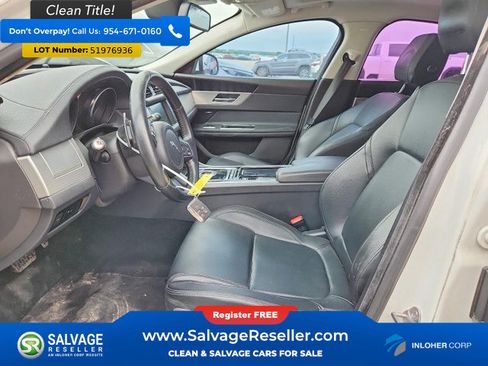 Used 2018 Jaguar XF RWD image 9