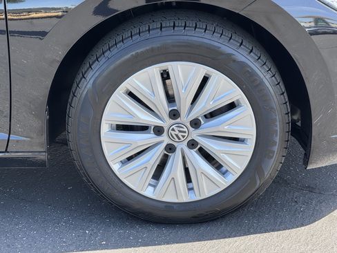 Used 2019 Volkswagen Jetta S w/ Driver Assistance Package FWD image 12