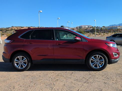 Used 2015 Ford Edge SEL w/ Equipment Group 201A image 2