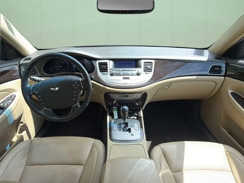 Used 2011 Hyundai Genesis 3.8 RWD image 20