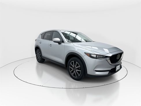 Used 2018 MAZDA CX-5 Touring w/ Preferred Equipment Package image 2