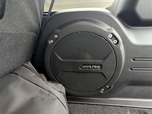 Used 2026 Jeep Wrangler Unlimited Rubicon w/ Technology Group image 16